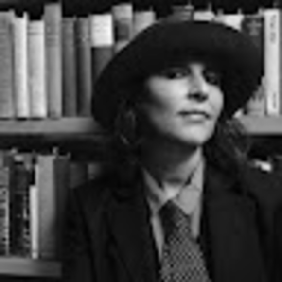 Meet your Posher, Lisa - Picture 1 of 1